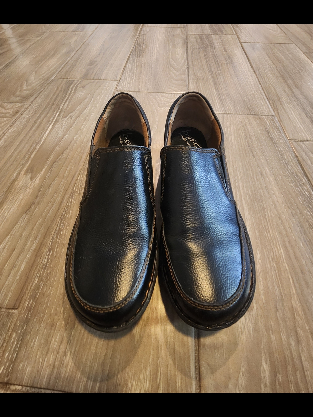 b.o.c. Born Concept Black Leather Slip-On Shoes – Women’s Size 9